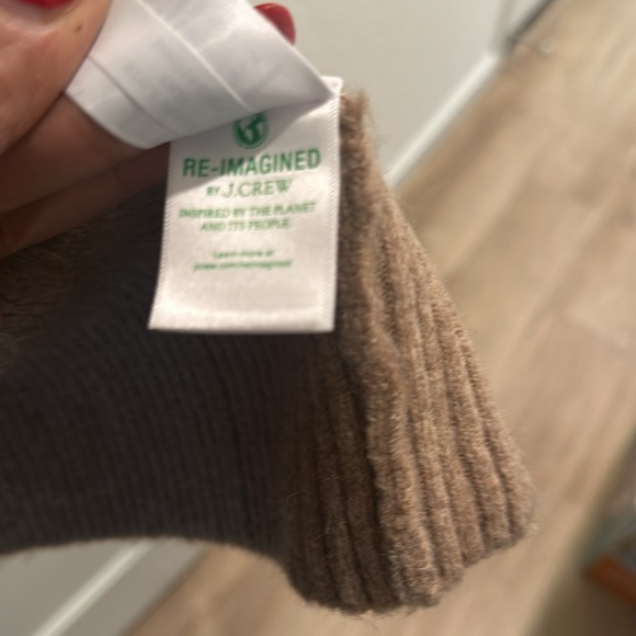 NWT TAN CABLE-KNIT LONG OPEN CARDIGAN
SWEATER SZ:MEDIUM | LARGE - Picture 7 of 9